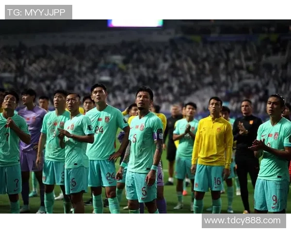 足球球星点评中国男足现状 提升水平仍需多方努力与创新 足球球星点评中国男足现状 提升水平仍需多方努力与创新